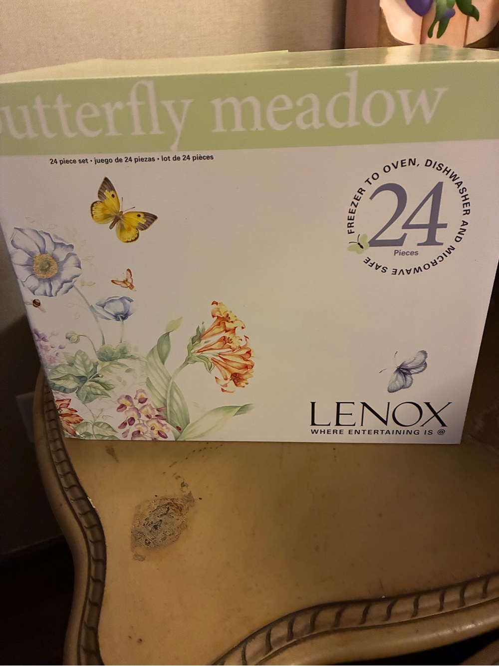 Lenox Butterfly Meadow White Dinnerware Set - 24 Pieces